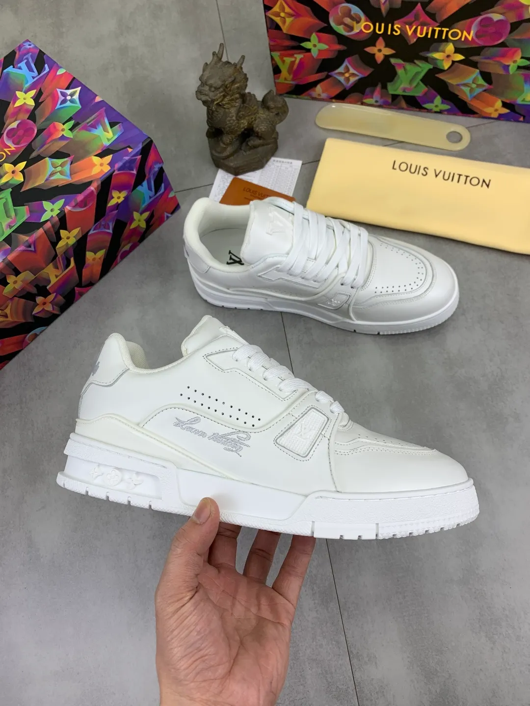 Men's men's shoes 💰P560 new style 💶【LOUIS VUITTON) (original order) new style 🍀LV Louis Vuitton *——LV classic trendy shoes! Made of imported original cowhide and water-dyed cowhide lining. The latest original wear-resistant rubber combination outsole! High quality products! Multiple colors available, code number: 38-46